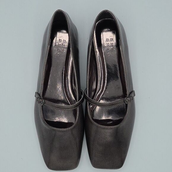 Mary Jane Shiny Pewter Flats - Picture 4 of 8